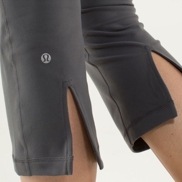 Lululemon Gather & Crow Crop Soot Light / Groovy Stripe Nimbus Size 8 - Picture 5 of 11